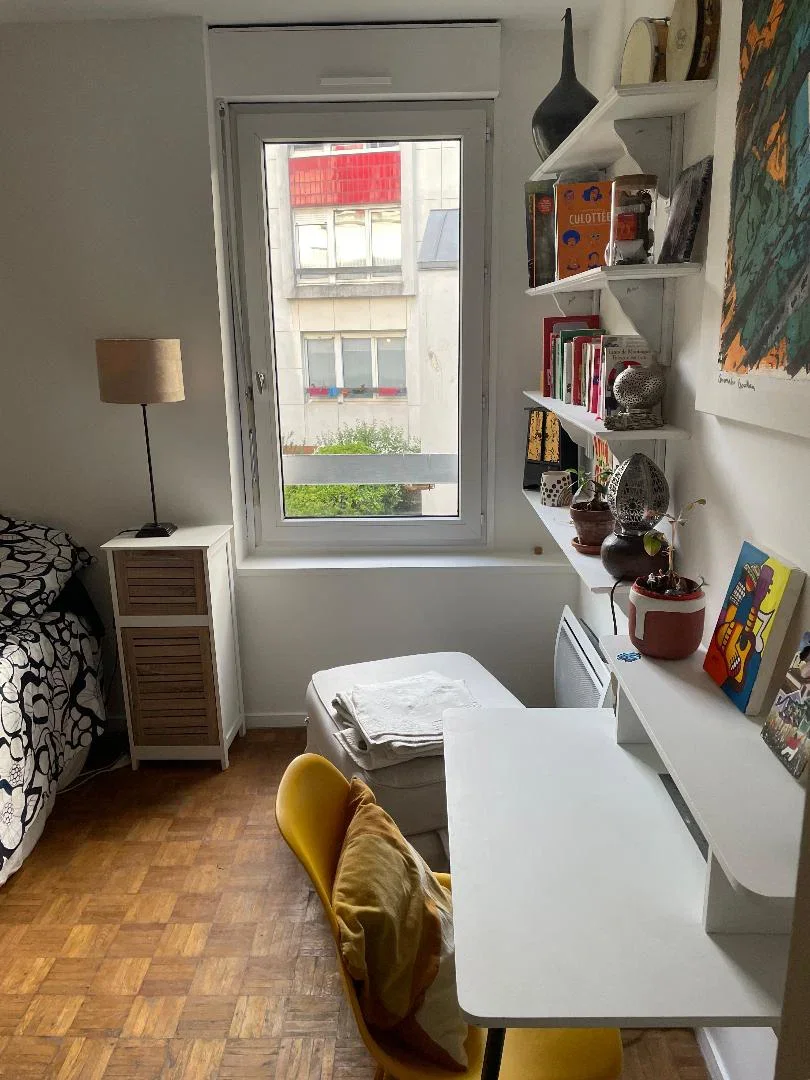 Chambre Avenue Circulaire à Paris