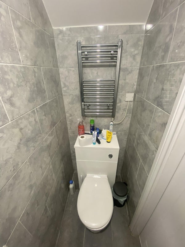 Room Back Newton Grove in Leeds