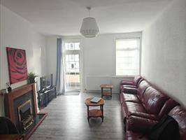 Flat Balgreen Road in City of Edinburgh