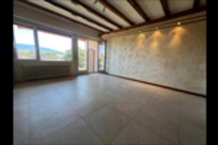 Flat Rue du 18 Août in Gaillard