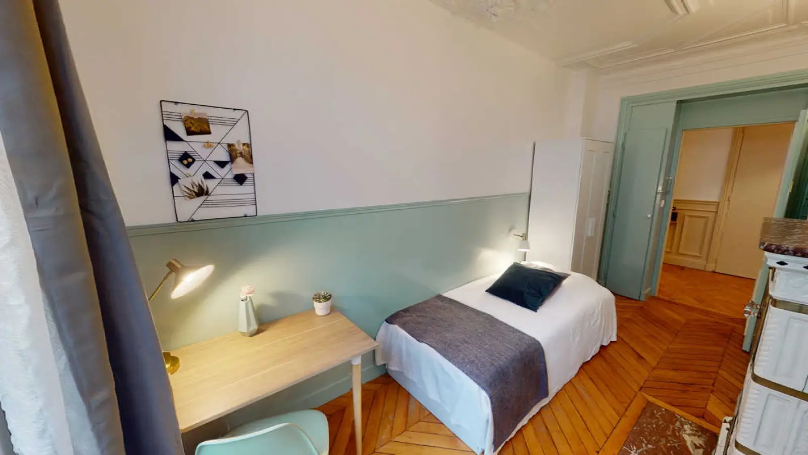 Chambre Rue La Boétie à Paris