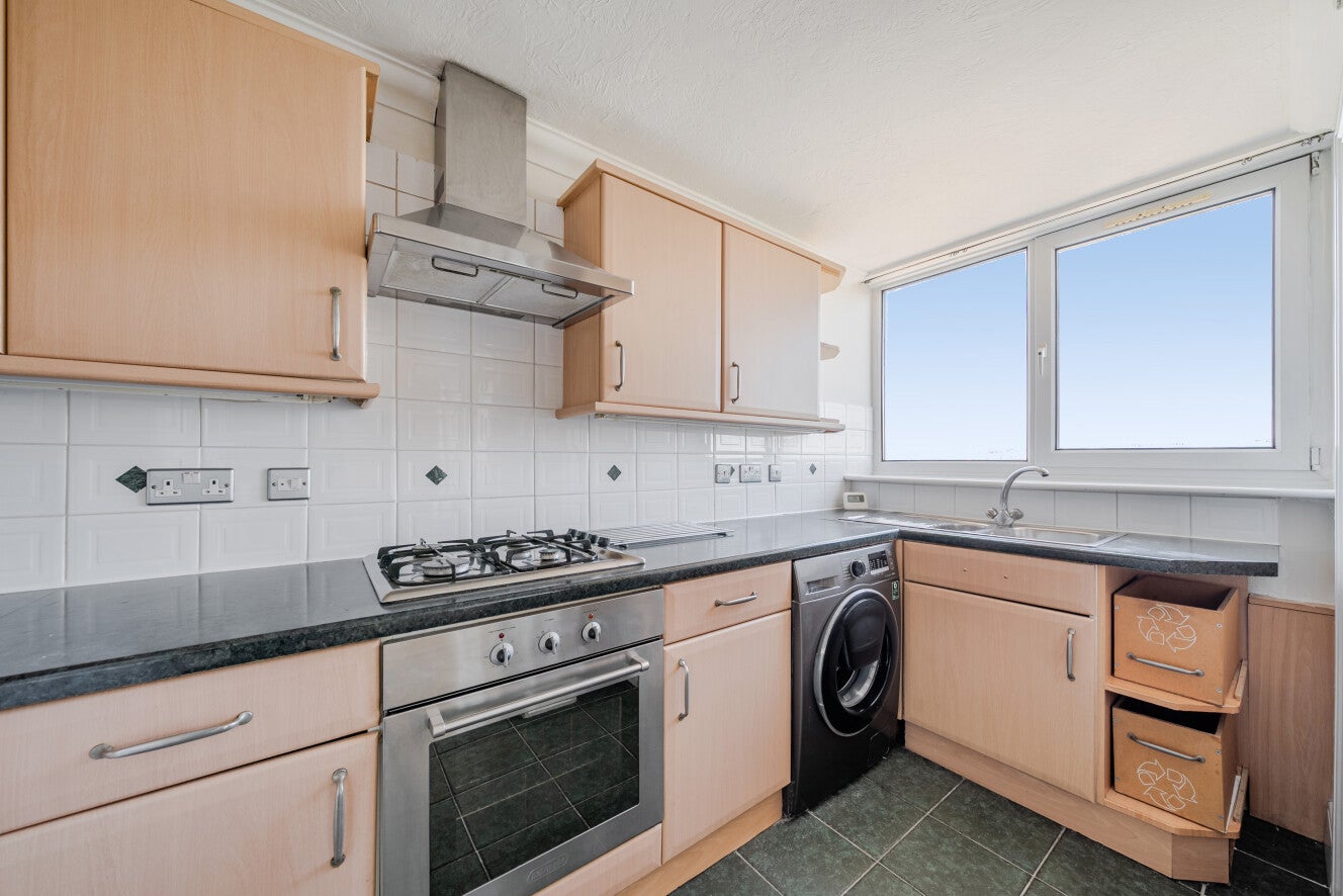 Flat Master Gunner Place in Greater London