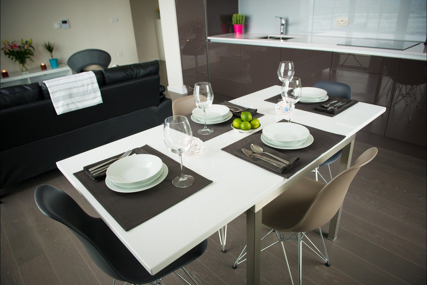 Flat Layard Street in Greater London