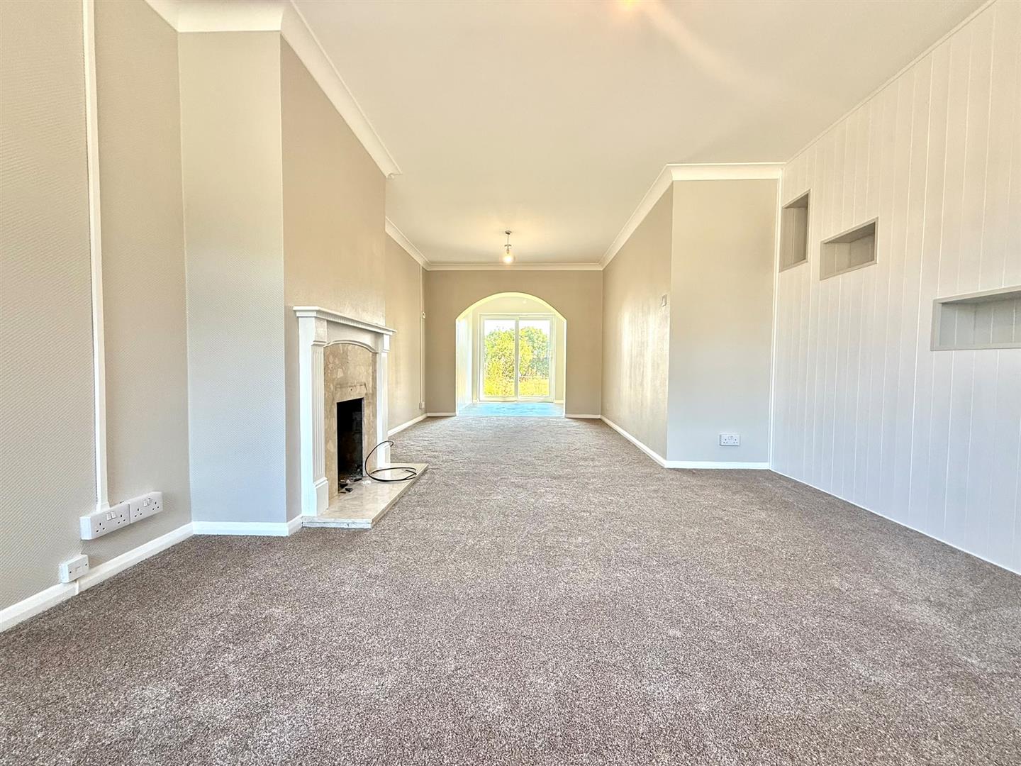 House Pinglestone Close in Greater London
