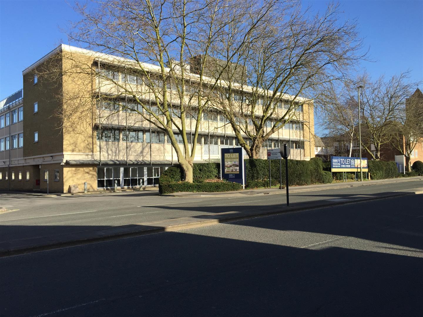 Flat Between Towns Road in Oxford