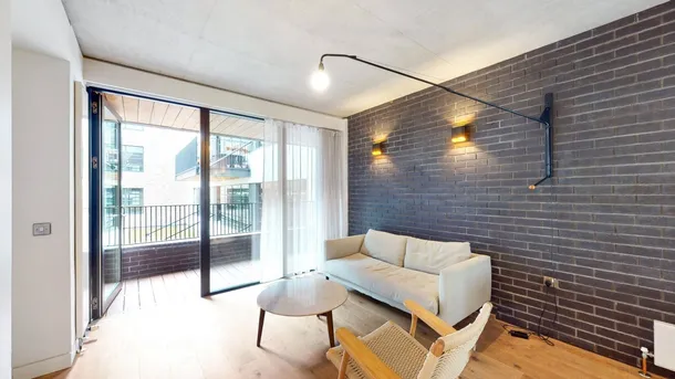 Flat Mallow Street in Greater London