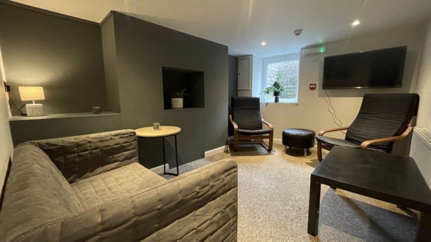 Room Glebe Close in Worcester