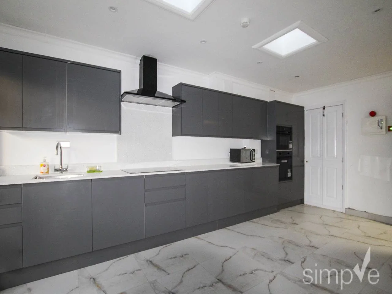 House Shepiston Lane in Greater London