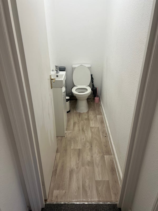 Room Bethnal Green Road in Greater London