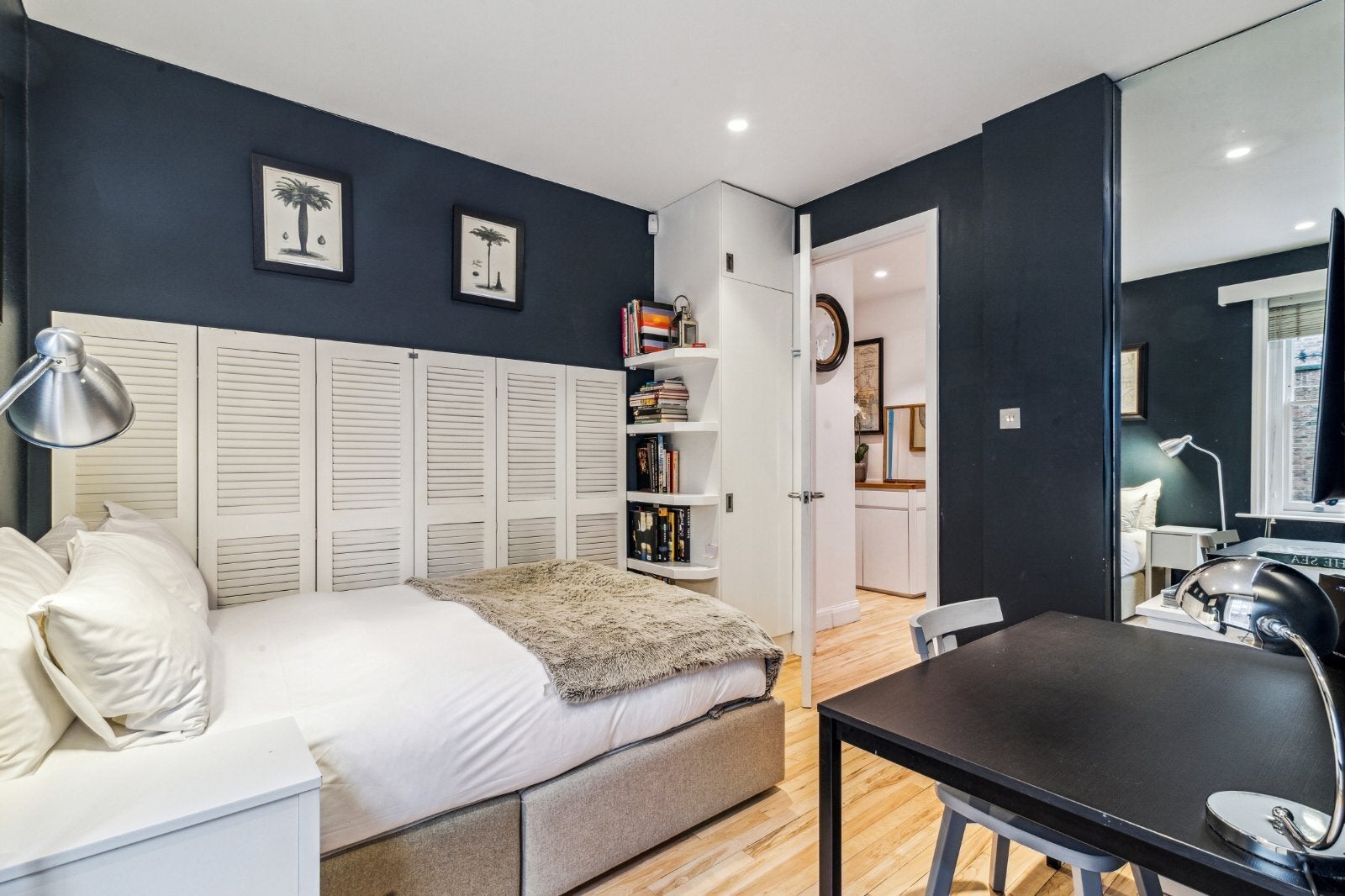 House Pembroke Mews in Greater London