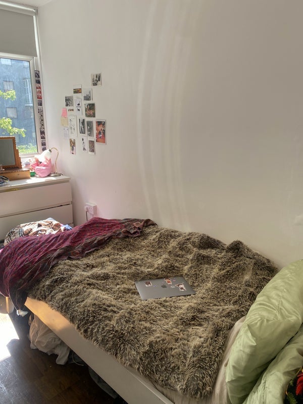 Room Banner Street in Greater London