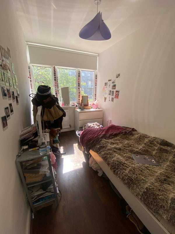 Room Banner Street in Greater London