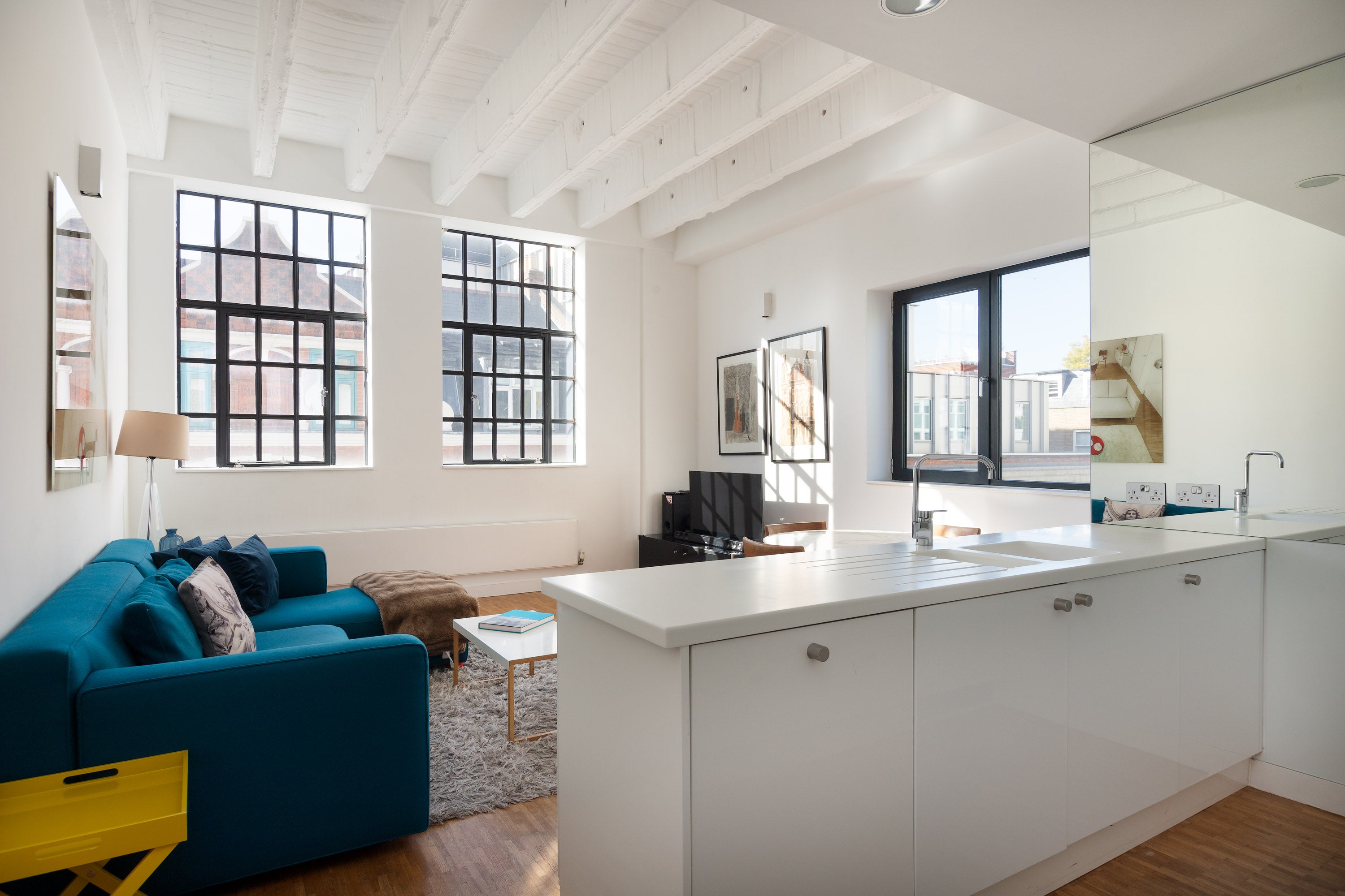 Flat Leigh Place in Greater London