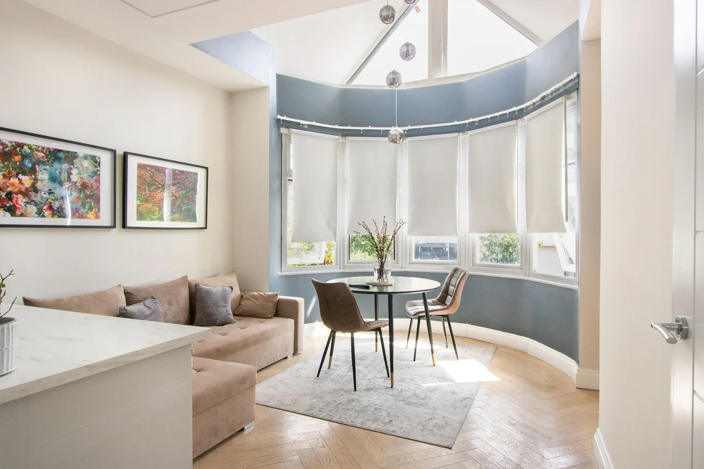 Room Roxborough Avenue in Greater London