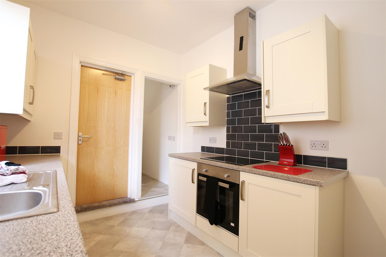 Room Rothersthorpe Road in Far Cotton