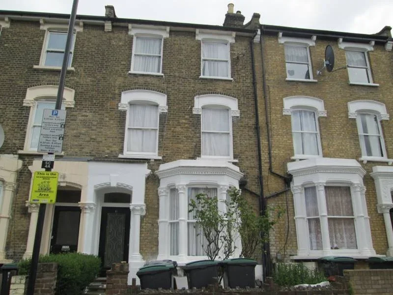 Flat Scarborough Road in Greater London