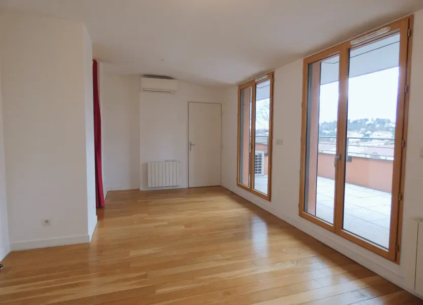Flat Chemin de Putet in Saint-Genis-Laval