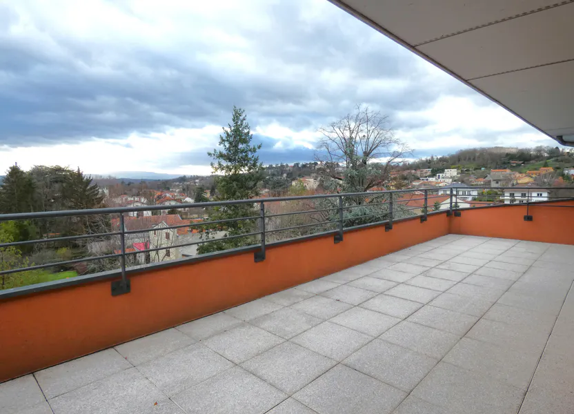 Flat Chemin de Putet in Saint-Genis-Laval