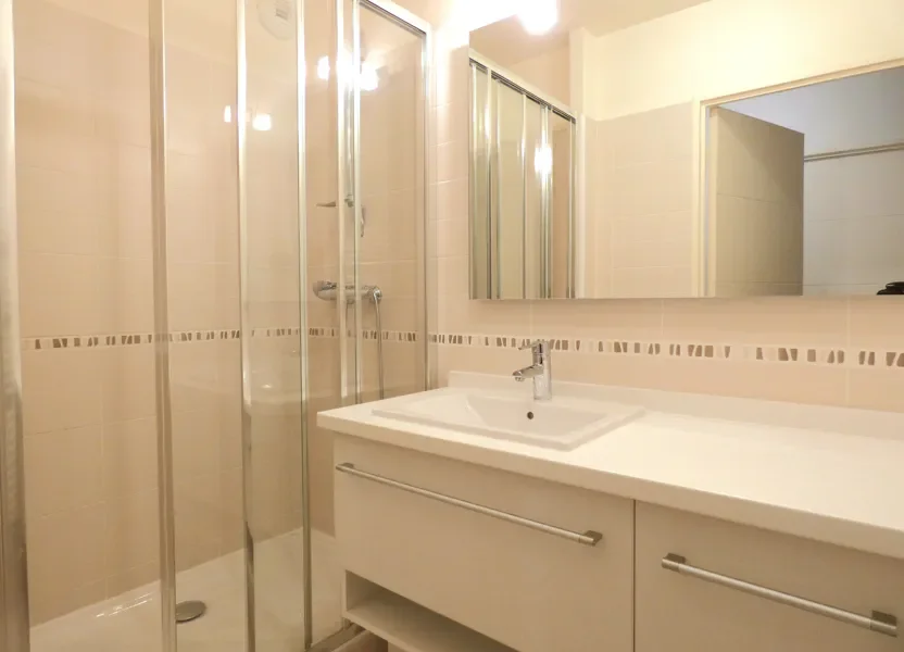 Flat Chemin de Putet in Saint-Genis-Laval