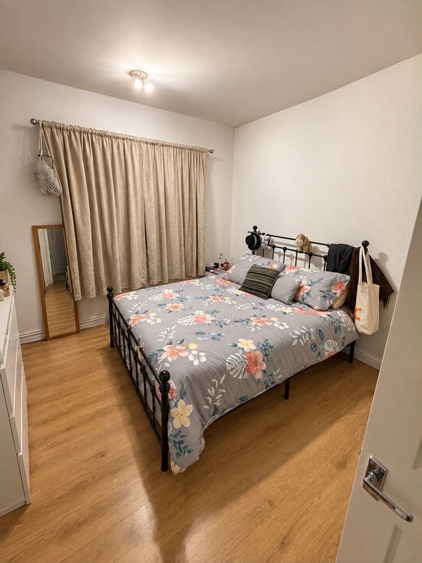 Room Paradise Road in Greater London