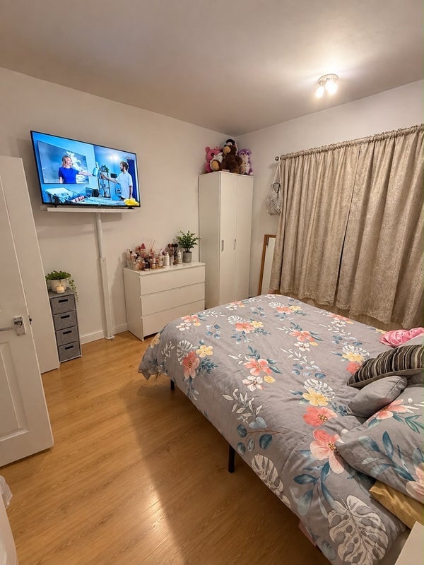 Room Paradise Road in Greater London