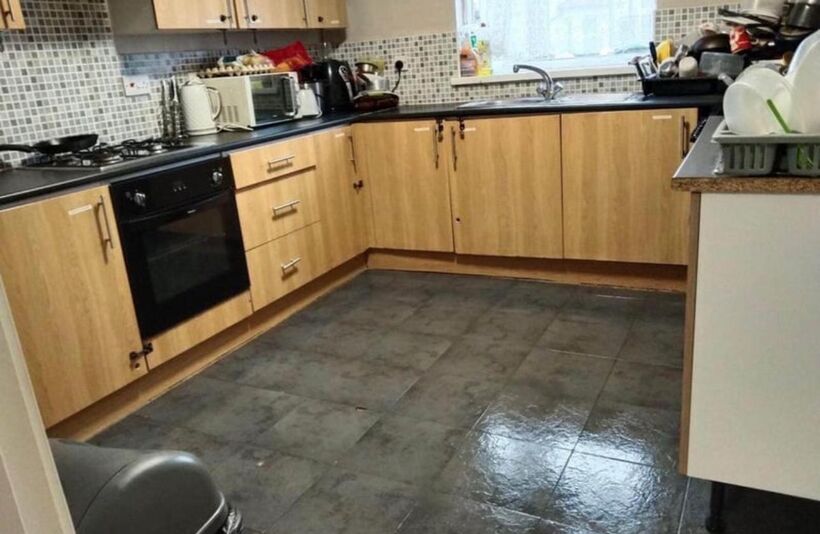 Room Dudley Road in Greater London