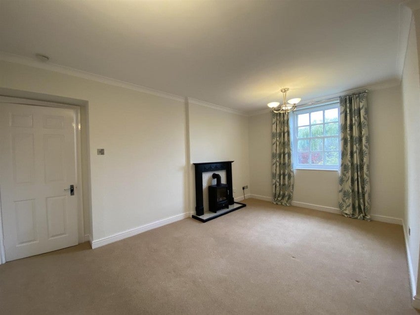 Flat Grange Avenue in Breaston