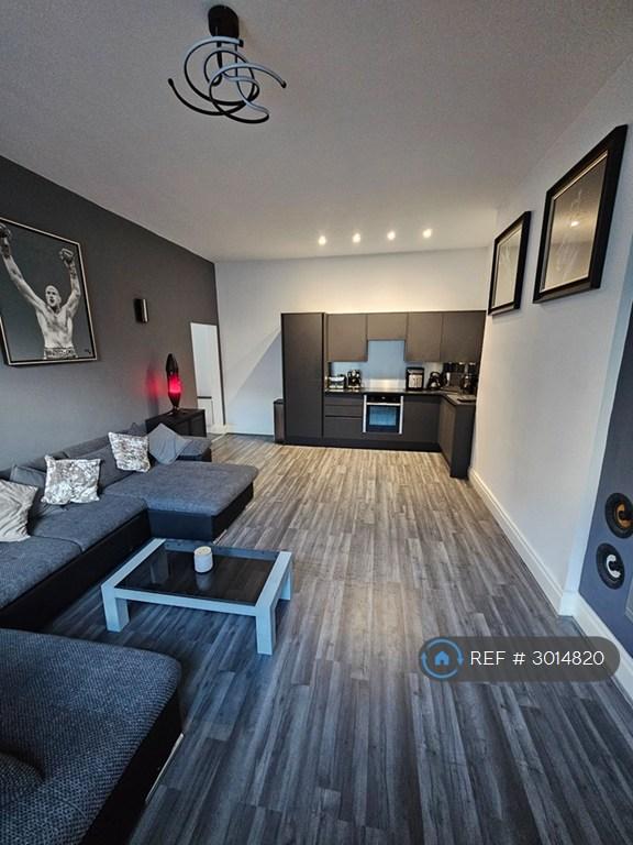Flat Egerton Park in Birkenhead