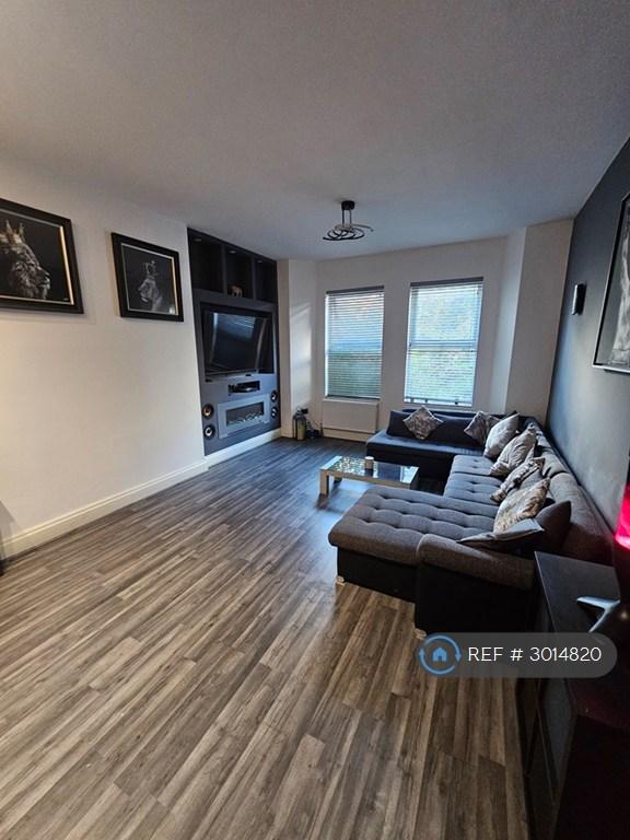 Flat Egerton Park in Birkenhead