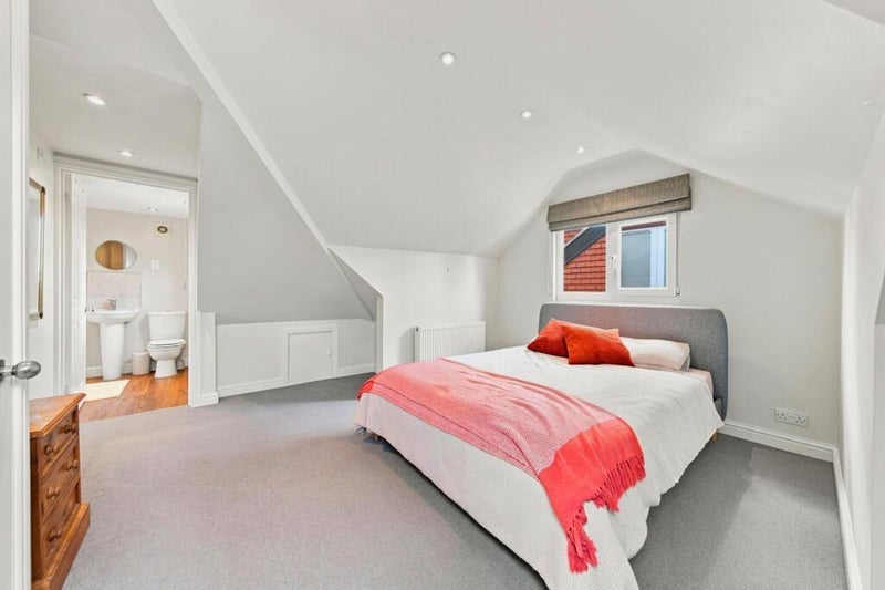Room Edward Road in Rushcliffe