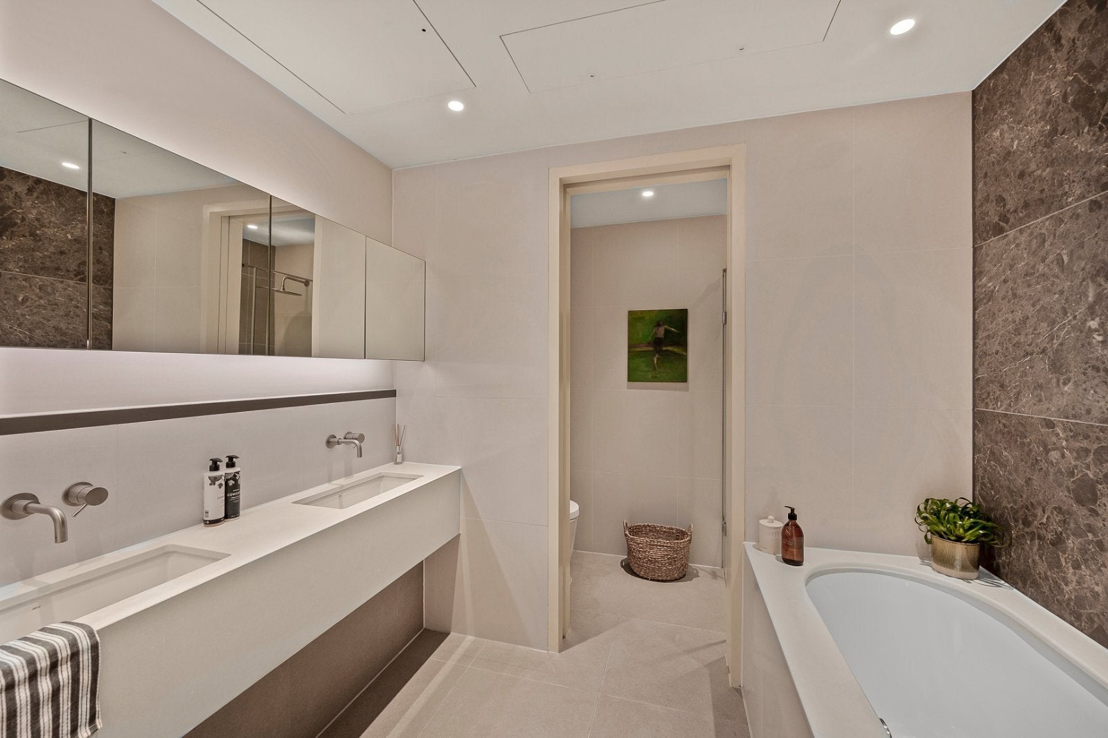 Flat Wardour Street in City of Westminster