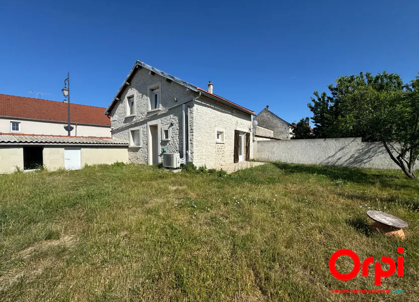 Maison D 181 à Mauregny-en-Haye