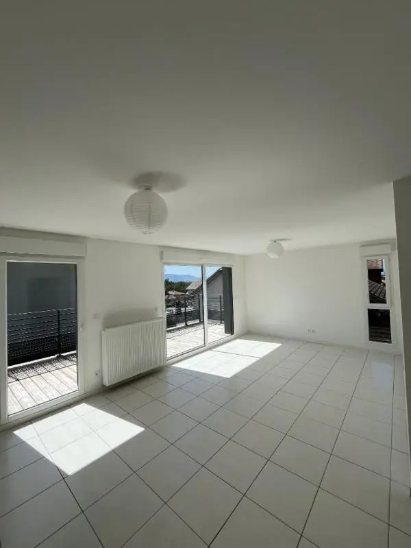 Appartement Rue Saint-Maurice à Veraz