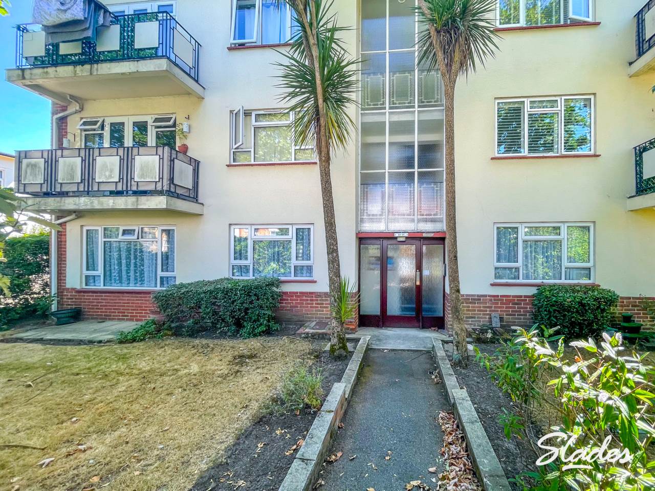 Flat Twynham Road in Bournemouth