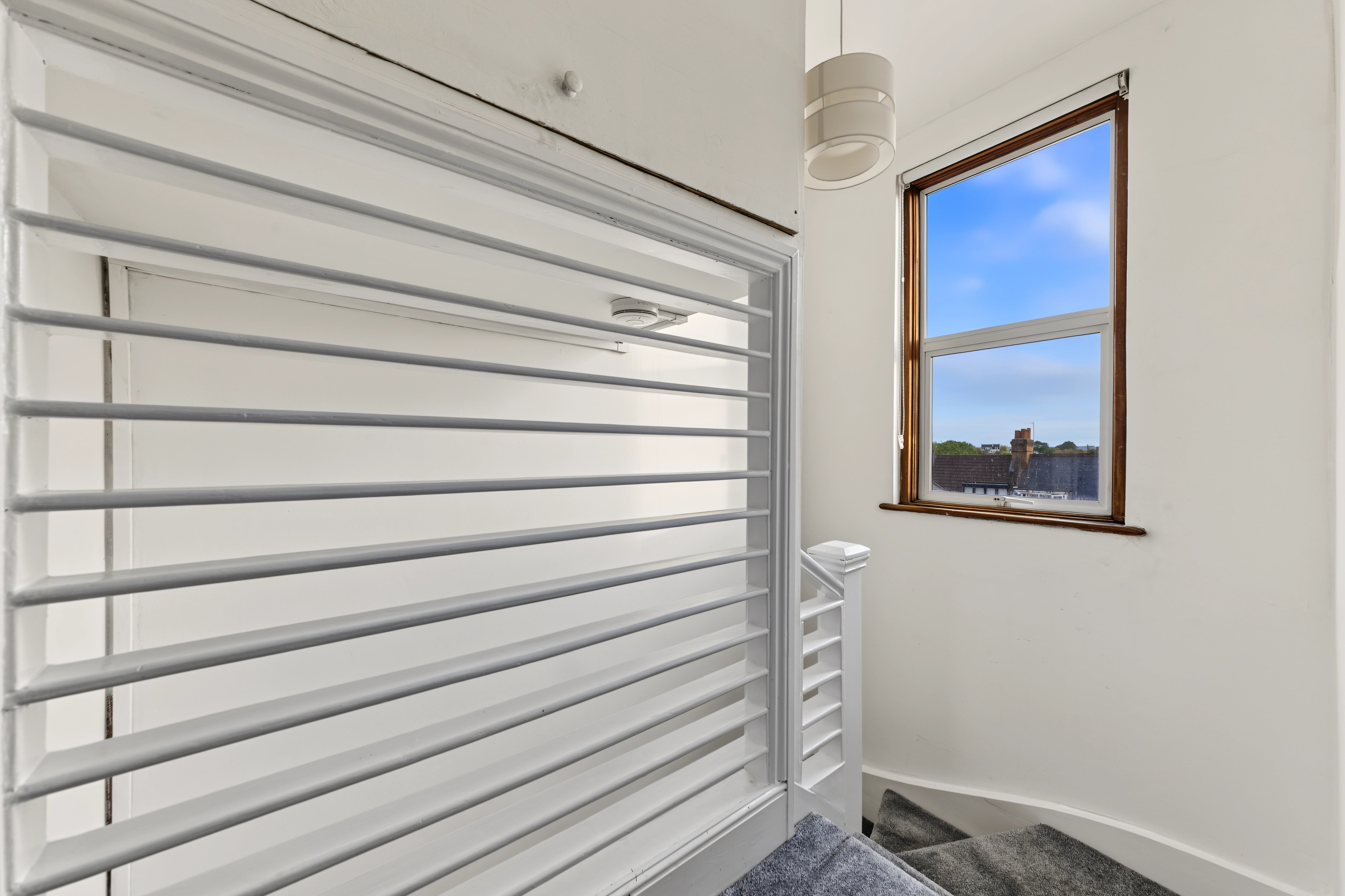Flat Wellfield Road in Greater London