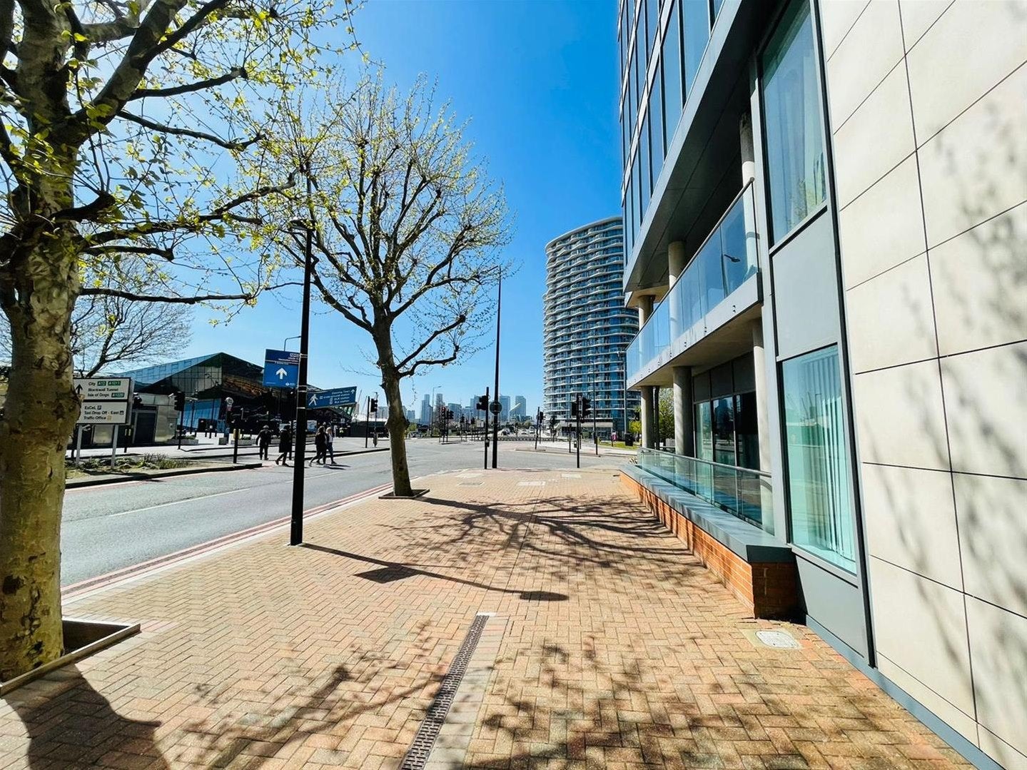 Flat Western Gateway in Greater London
