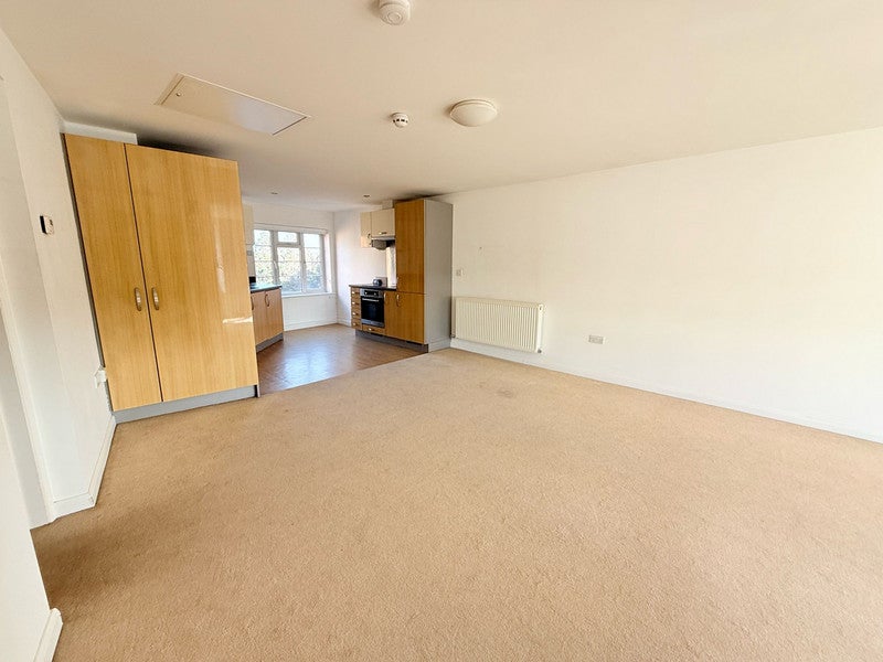Flat Goring Road in Worthing