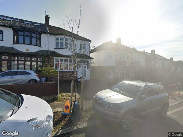 House Norwood Park Road in Greater London