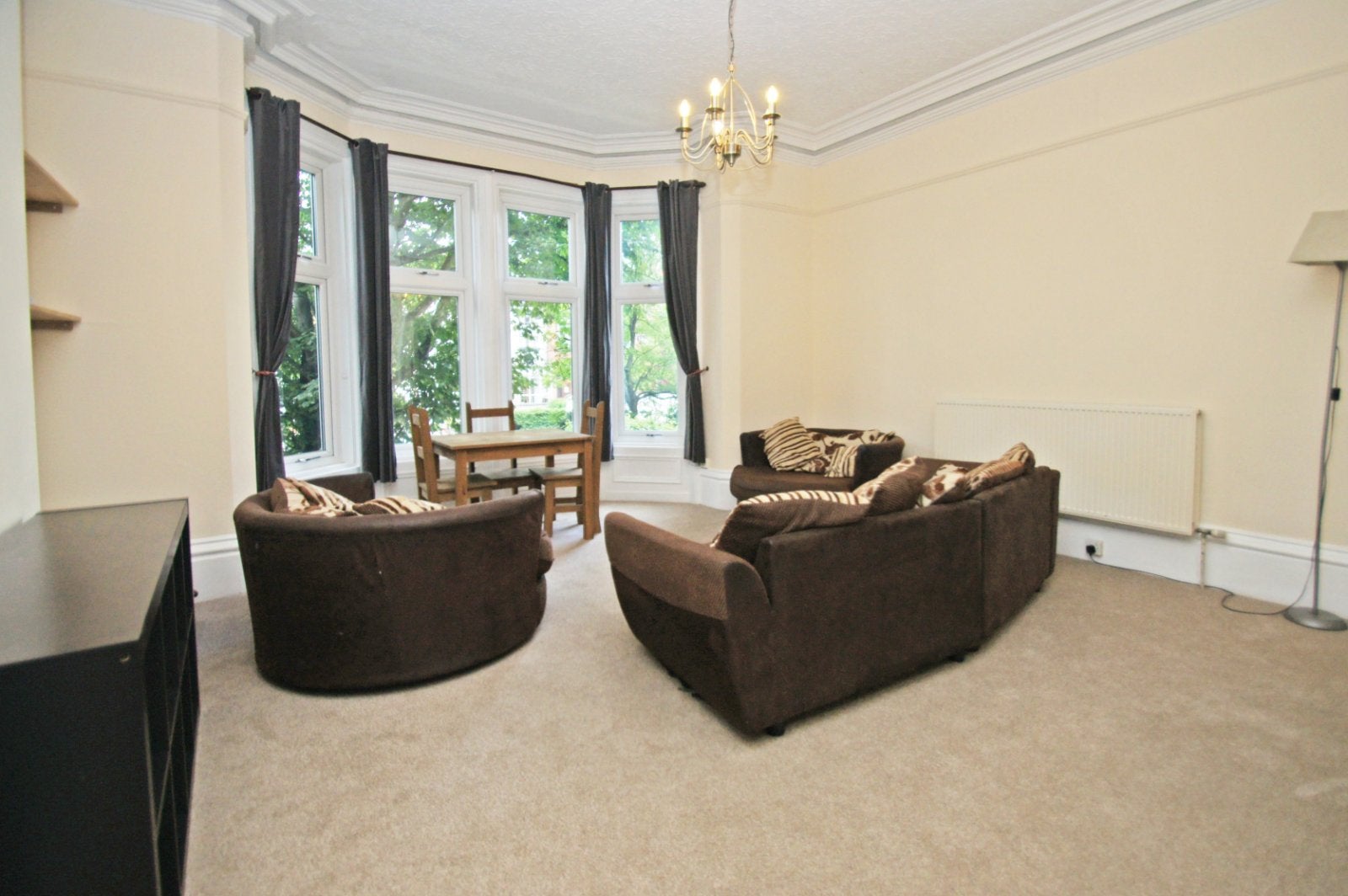Flat Cardigan Road in Leeds