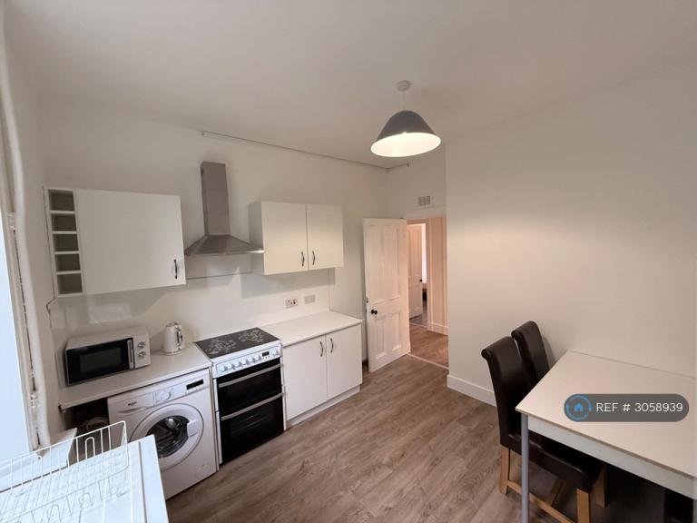 Flat Sunnybank Place in Aberdeen City