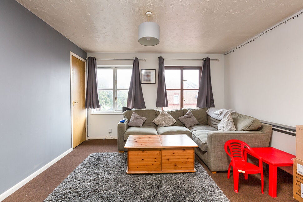 Flat Maypole Road in Gravesham