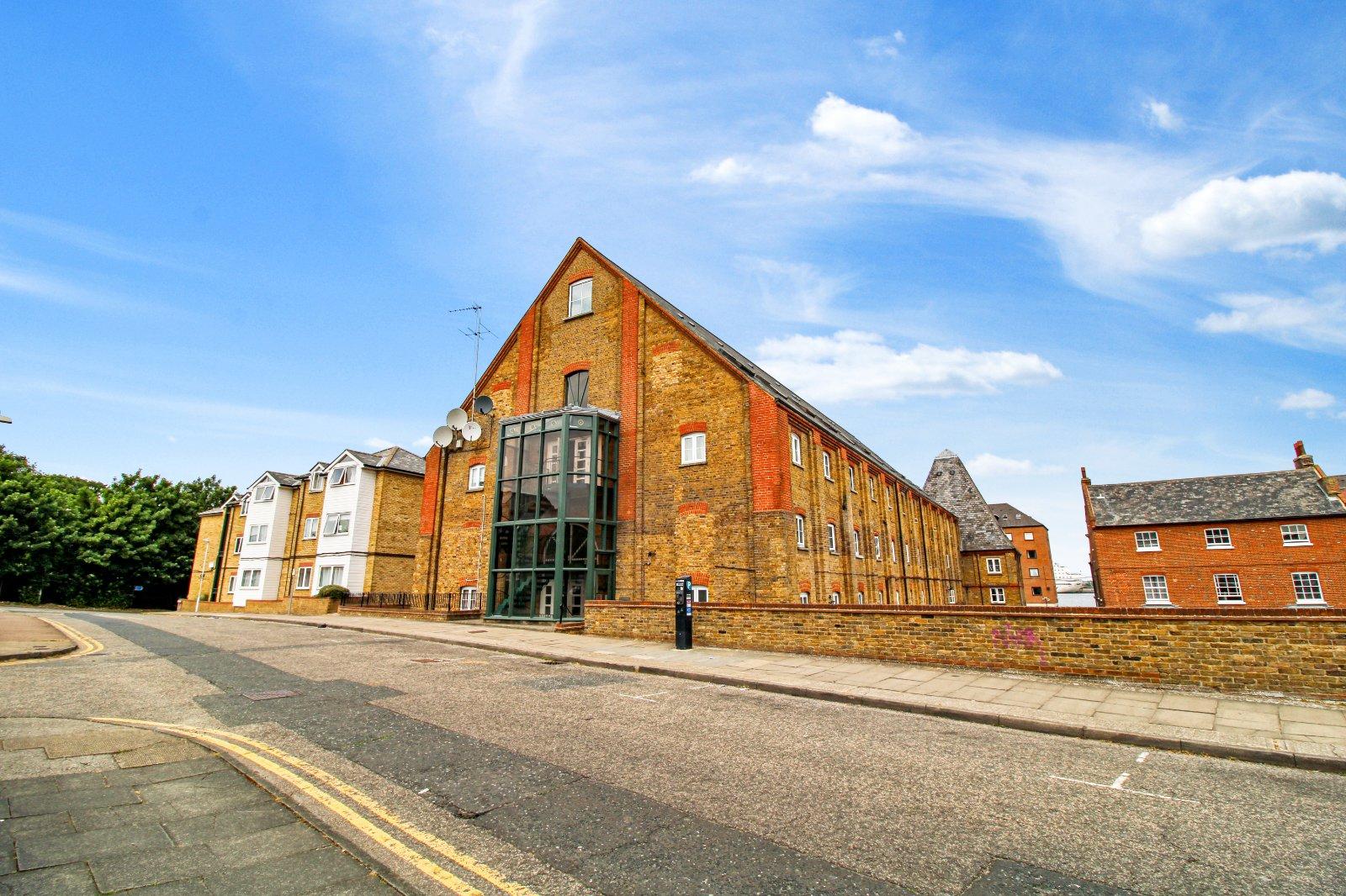 Flat West Street in Gravesham