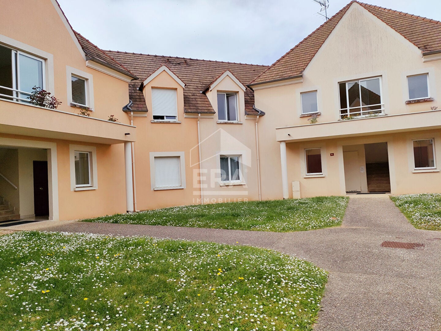 Flat Allée du Clos de la Pépinière in Belloy-en-France