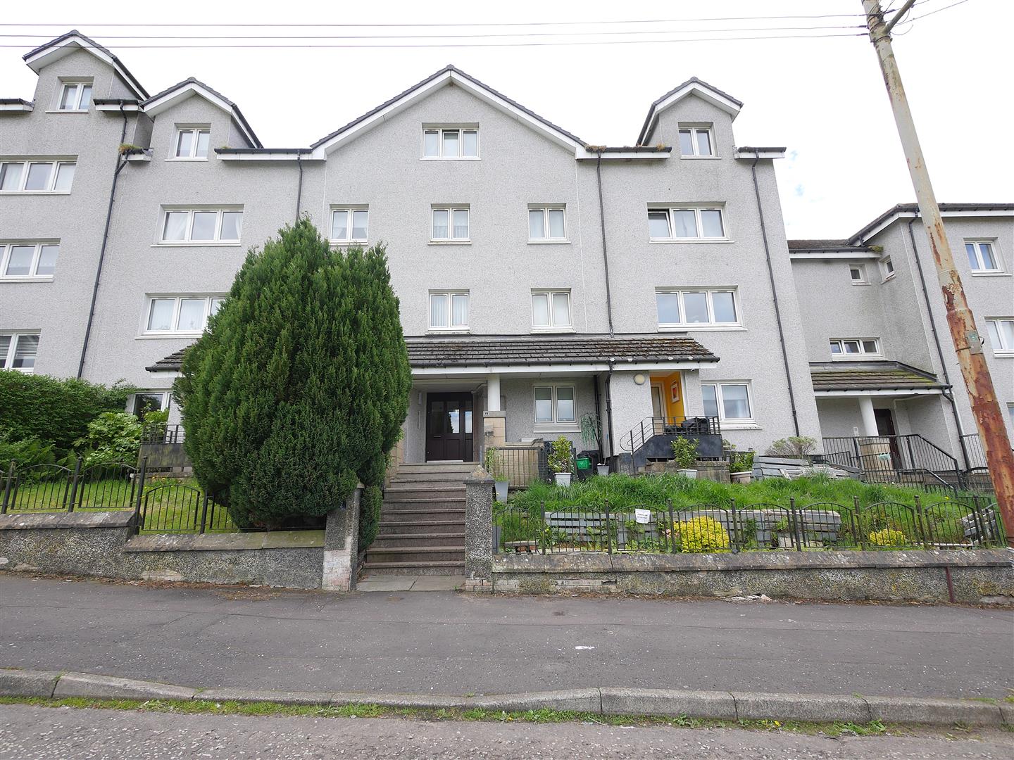 Flat Glenacre Terrace in Glasgow