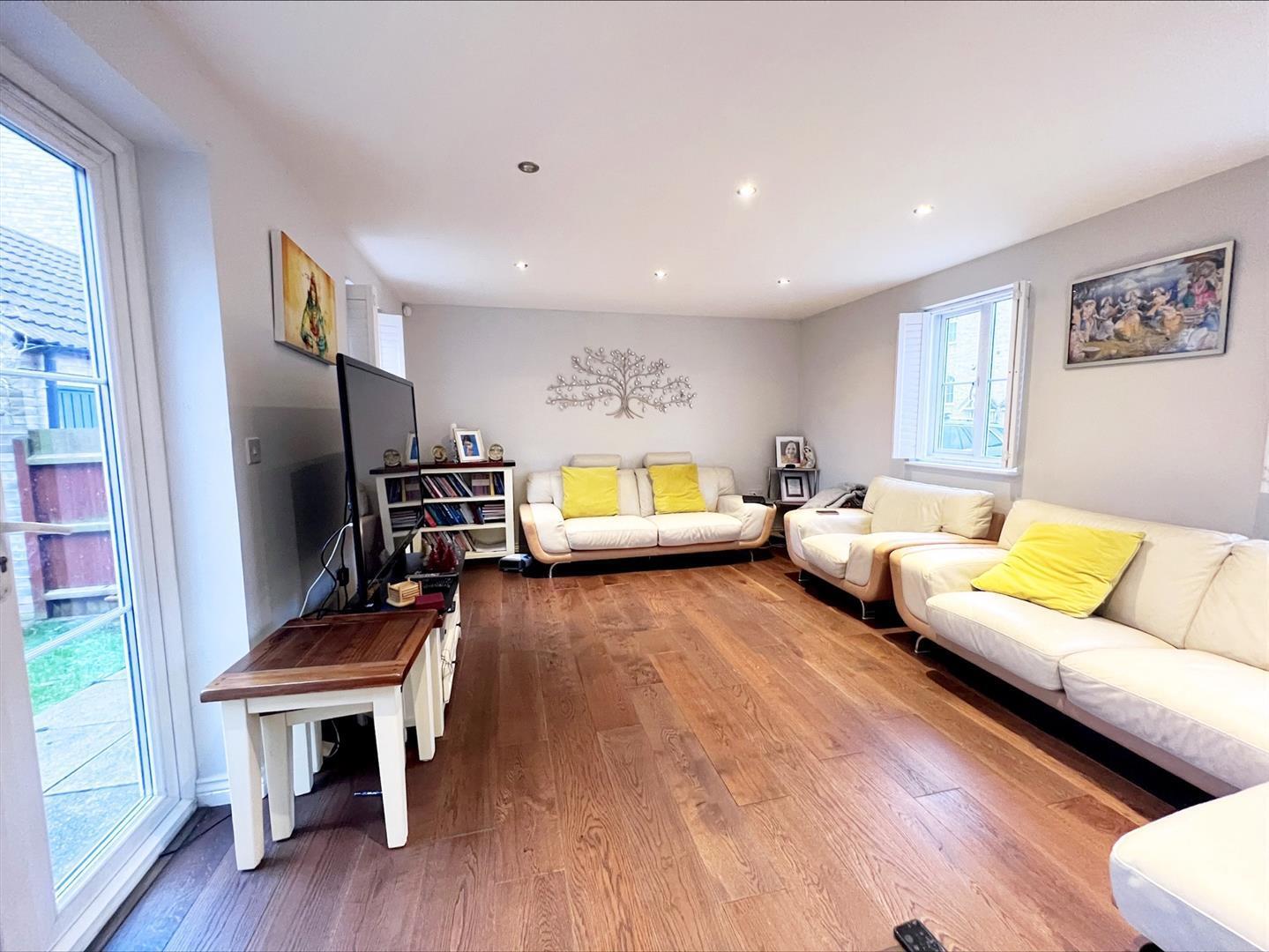 House Bevington Way in Huntingdonshire