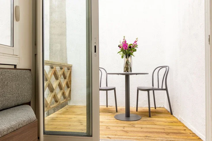 Appartement Rue Croix des Petits Champs à Paris