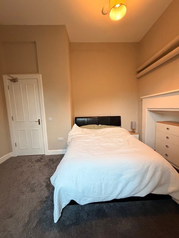 Flat Madeira Street in City of Edinburgh