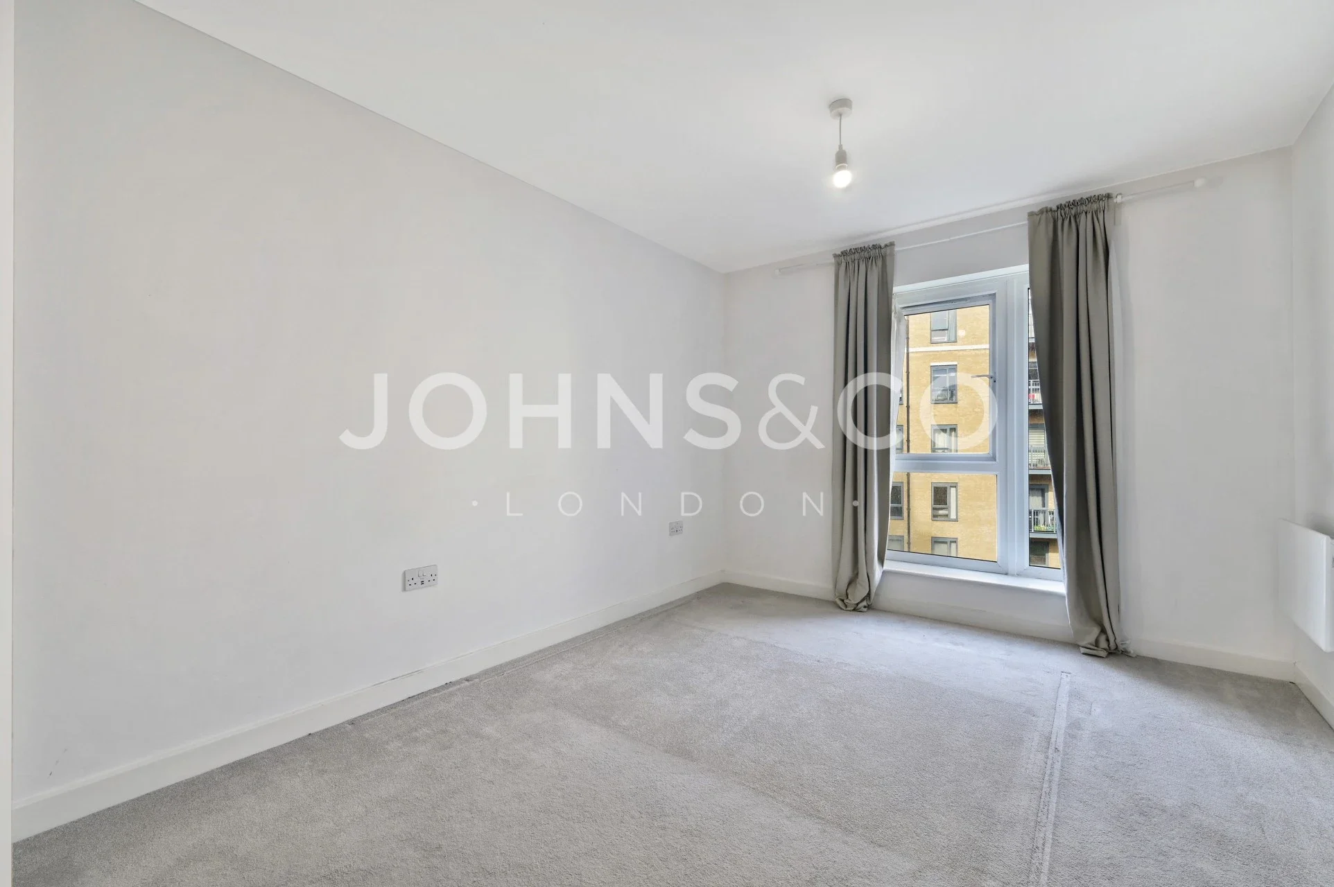 Flat Thonrey Close in Greater London