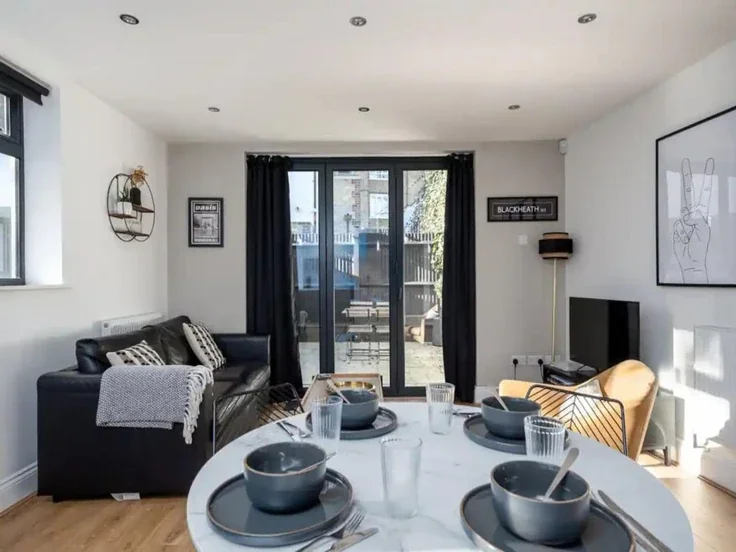 House Westcombe Hill in Greater London