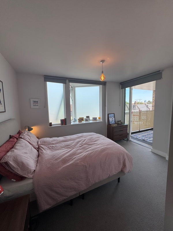Room Colina Road in Greater London